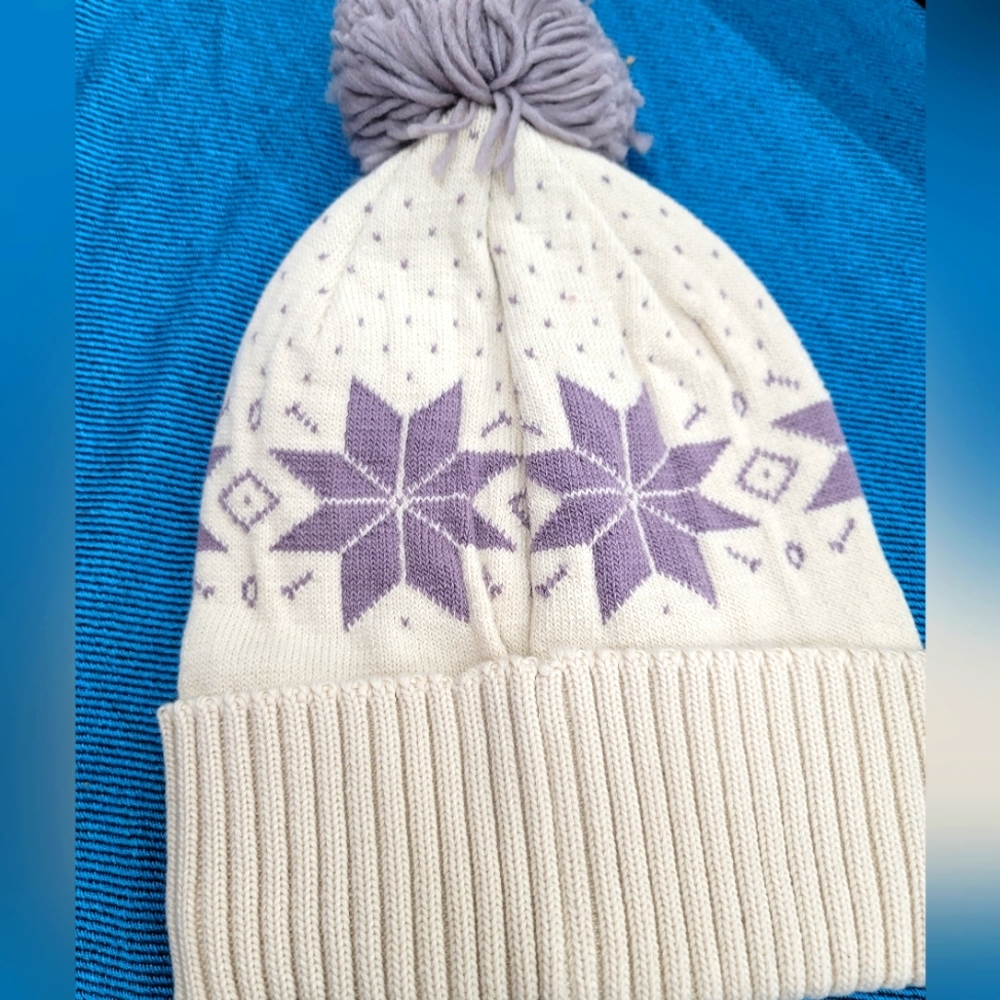 Eddie Bauer snow hat